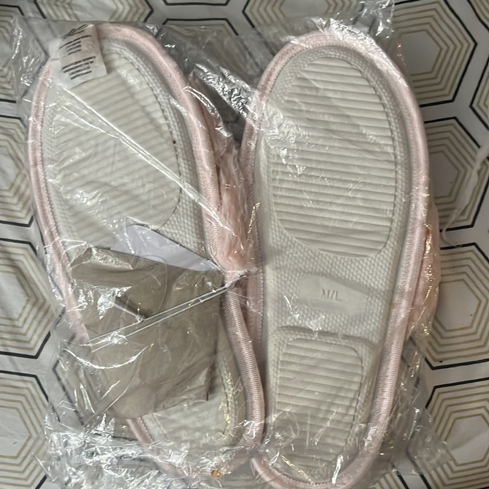 Slippers - Picture 2 of 2